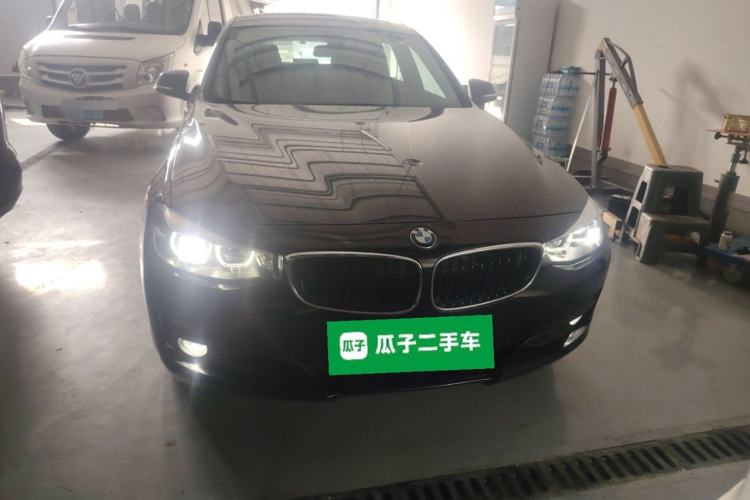 Used BMW 3 Series GT 2017 320i Sport Edition Front