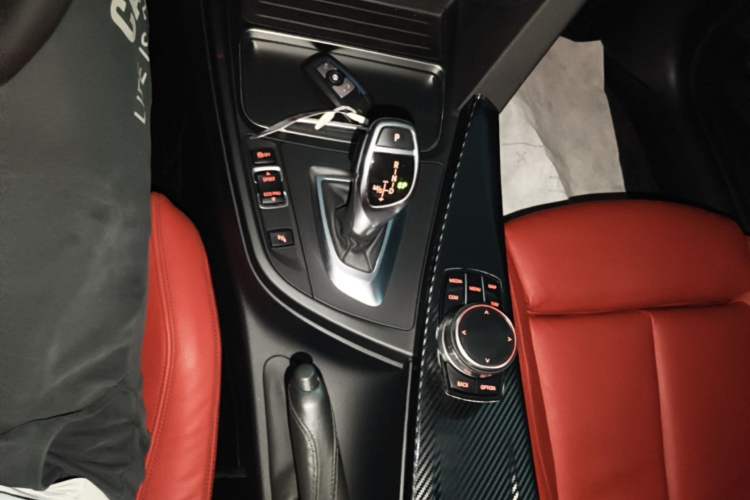 Used BMW 3 Series GT 2017 330i xDrive M Sport Gear Lever