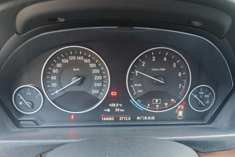 Used BMW 3 Series GT 2017 320i Luxury Design Package Instrument Cluster