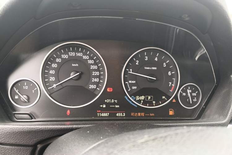 Used BMW 3 Series GT 2017 320i Luxury Design Package Instrument Cluster