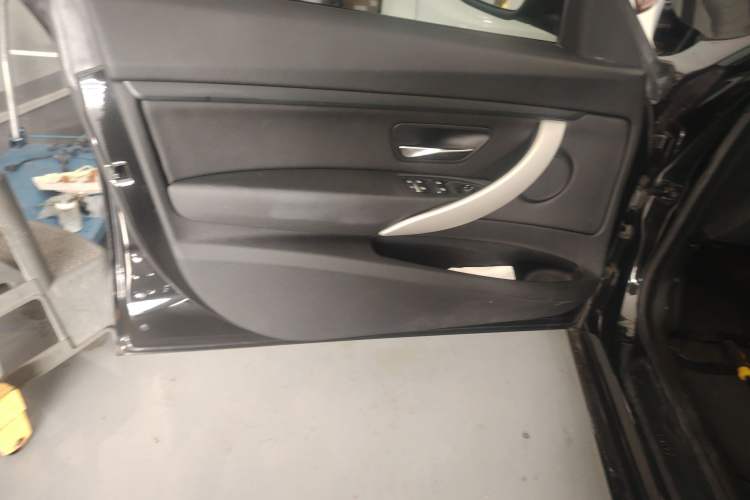 Used BMW 3 Series GT 2017 320i Sport Edition Left Front Door Interior