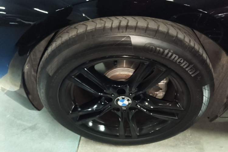 Used BMW 3 Series GT 2017 330i xDrive M Sport Left Front Wheel Hub