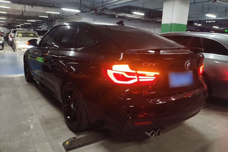 Used BMW 3 Series GT 2017 330i xDrive M Sport Rear Left 45 Deg