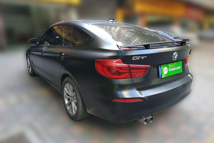 Used BMW 3 Series GT 2017 320i Sport Edition Rear Left 45 Deg