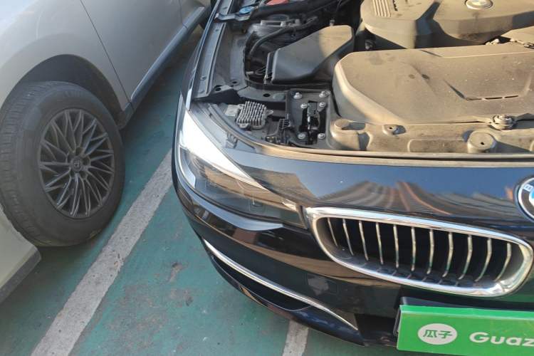 Used BMW 3 Series GT 2017 320i Luxury Design Package Right Front Headlight