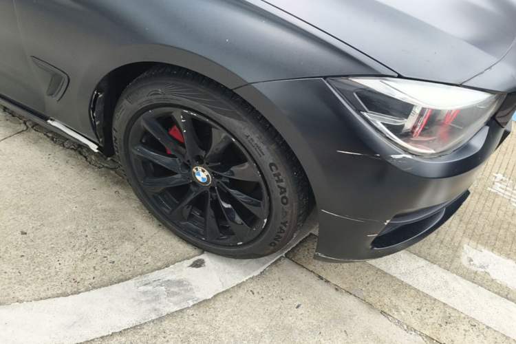 Used BMW 3 Series GT 2017 320i Luxury Design Package Right Front Wheel Hub