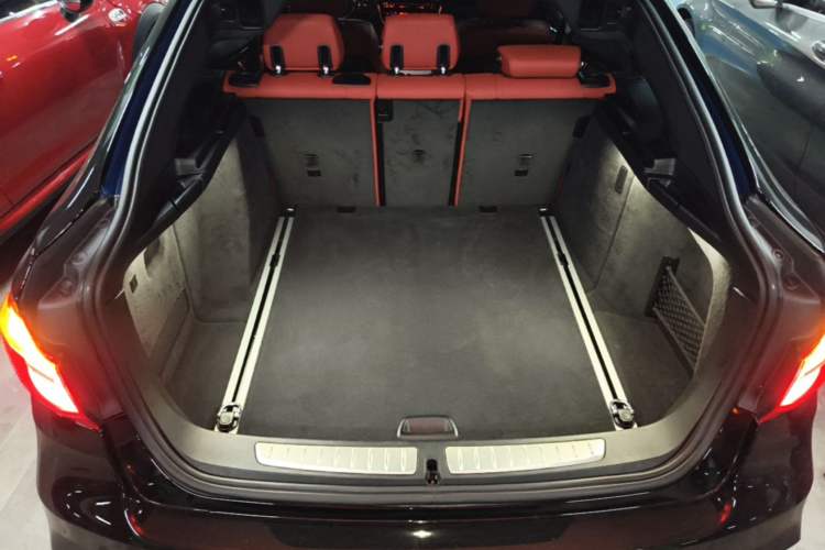 Used BMW 3 Series GT 2017 330i xDrive M Sport Trunk