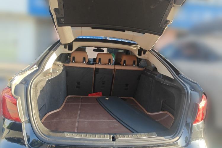 Used BMW 3 Series GT 2017 320i Luxury Design Package Trunk