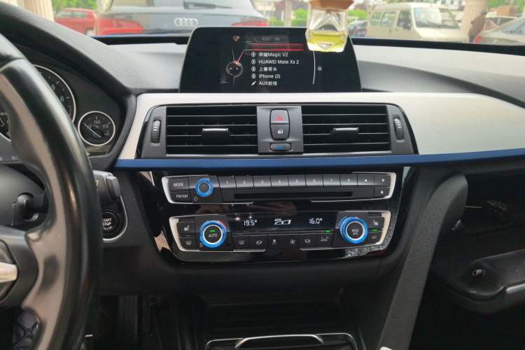 Used BMW 3 Series GT 2017 320i M Sport Audio And AC Panel