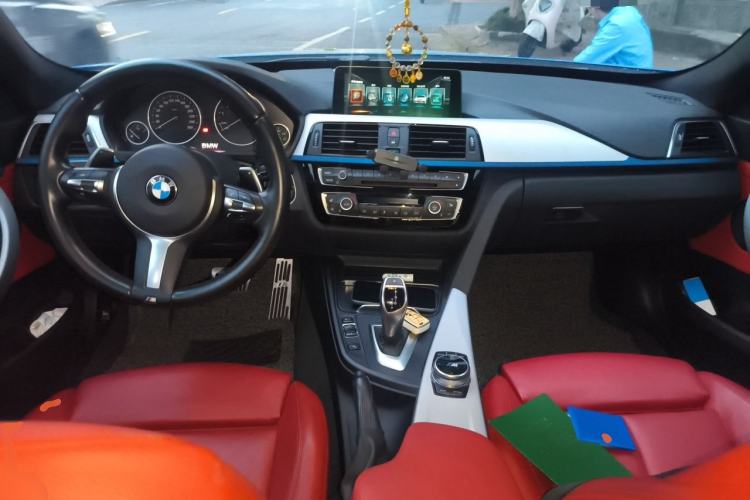 Used BMW 3 Series GT 2017 330i xDrive M Sport Center Console