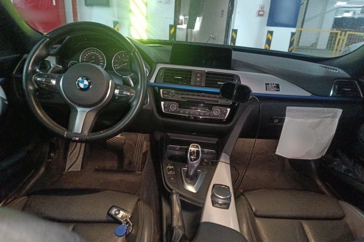 Used BMW 3 Series GT 2017 330i xDrive M Sport Center Console