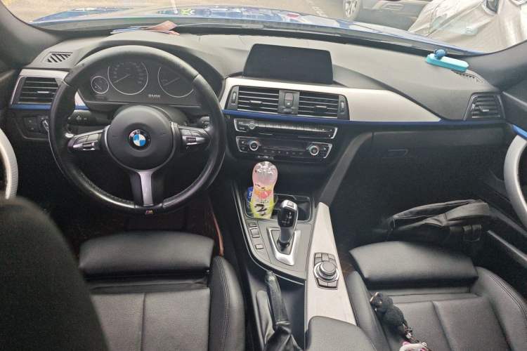 Used BMW 3 Series GT 2017 320i M Sport Center Console