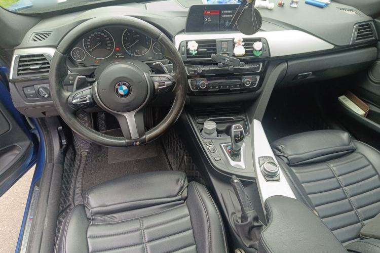 Used BMW 3 Series GT 2017 320i M Sport Center Console