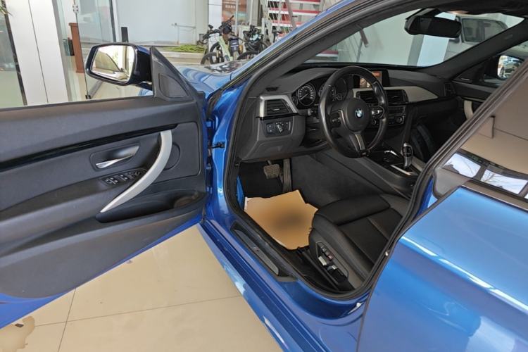 Used BMW 3 Series GT 2017 320i M Sport Driver Seat