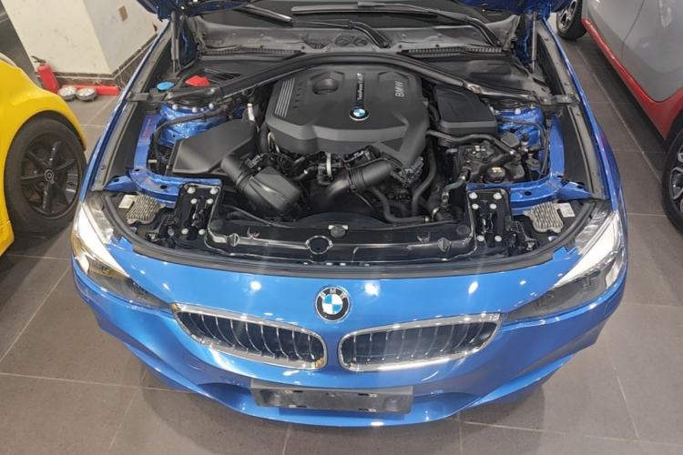 Used BMW 3 Series GT 2017 320i M Sport Engine Bay