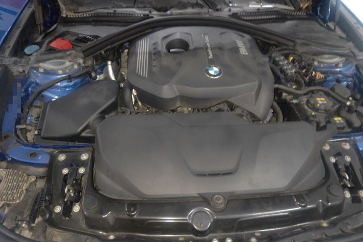 Used BMW 3 Series GT 2017 330i xDrive M Sport Engine Bay