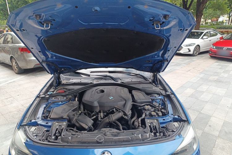 Used BMW 3 Series GT 2017 320i M Sport Engine Bay