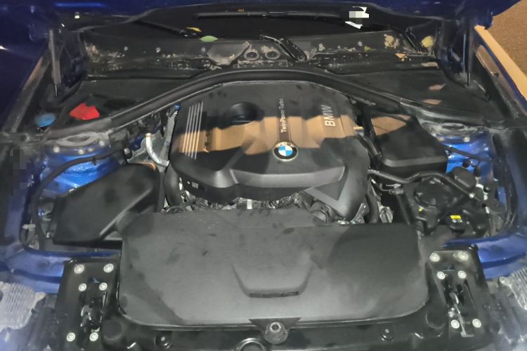 Used BMW 3 Series GT 2017 330i xDrive M Sport Engine Bay