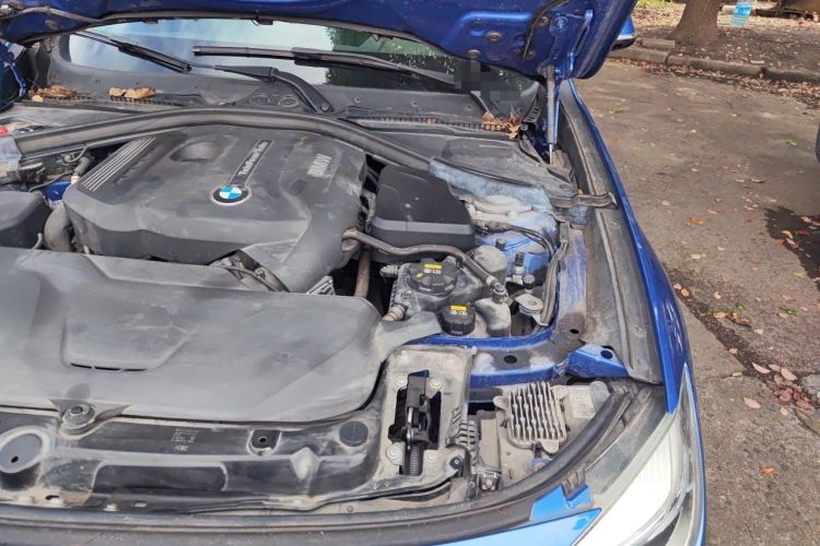 Used BMW 3 Series GT 2017 320i M Sport Engine Bay Left