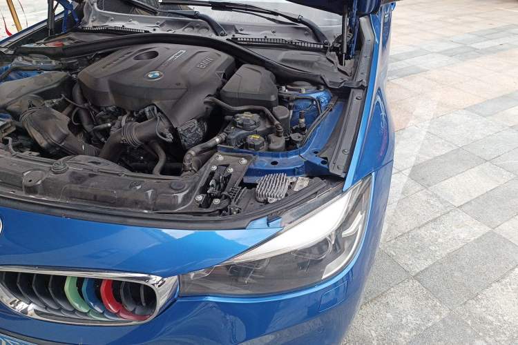 Used BMW 3 Series GT 2017 320i M Sport Engine Bay Left