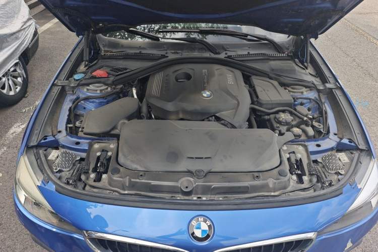 Used BMW 3 Series GT 2017 320i M Sport Engine Bay