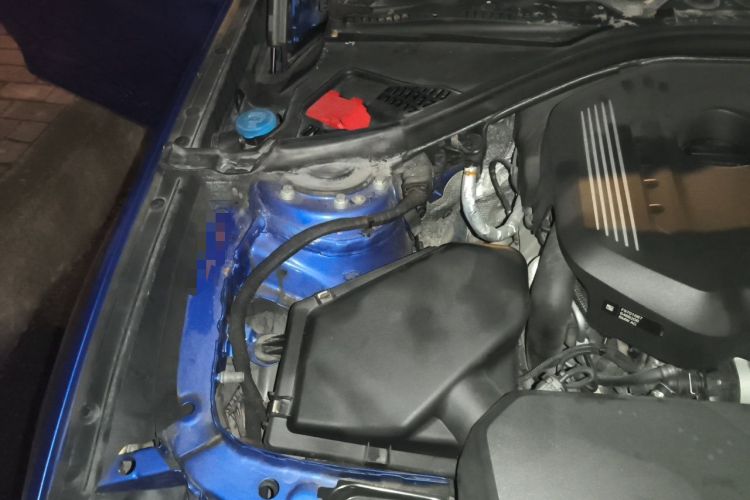 Used BMW 3 Series GT 2017 330i xDrive M Sport Engine Bay Right