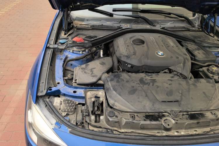 Used BMW 3 Series GT 2017 320i M Sport Engine Bay Right