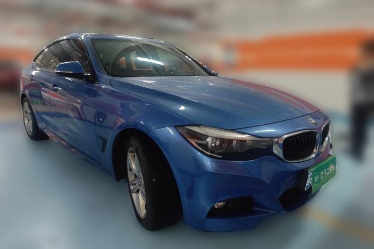 Used BMW 3 Series GT 2017 330i xDrive M Sport Front Right 45 Deg