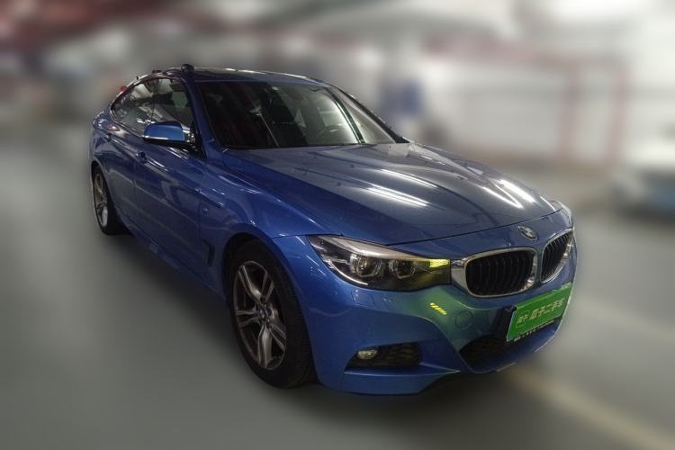 Used BMW 3 Series GT 2017 330i xDrive M Sport Front Right 45 Deg