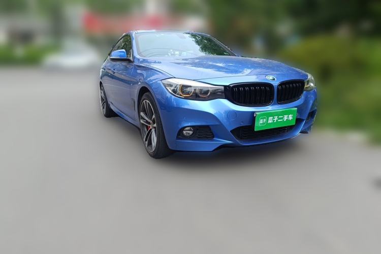 Used BMW 3 Series GT 2017 320i M Sport Front Right 45 Deg