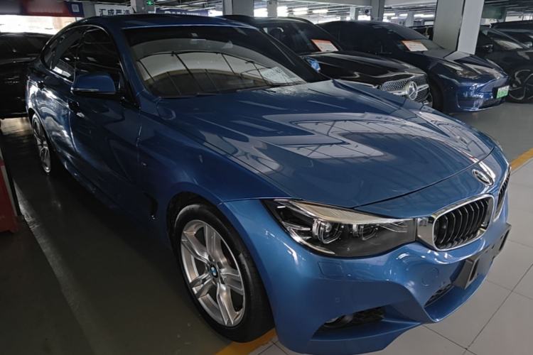 Used BMW 3 Series GT 2017 320i M Sport Front Right 45 Deg
