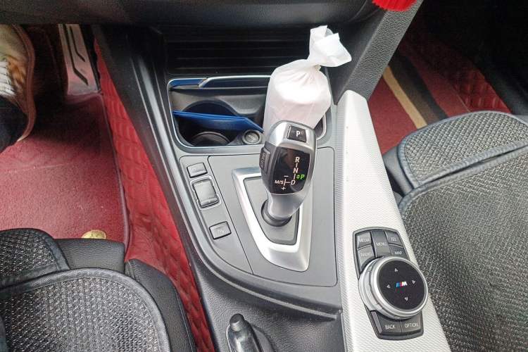 Used BMW 3 Series GT 2017 320i M Sport Gear Lever