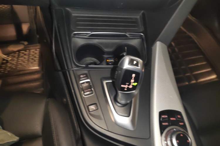 Used BMW 3 Series GT 2017 320i M Sport Gear Lever