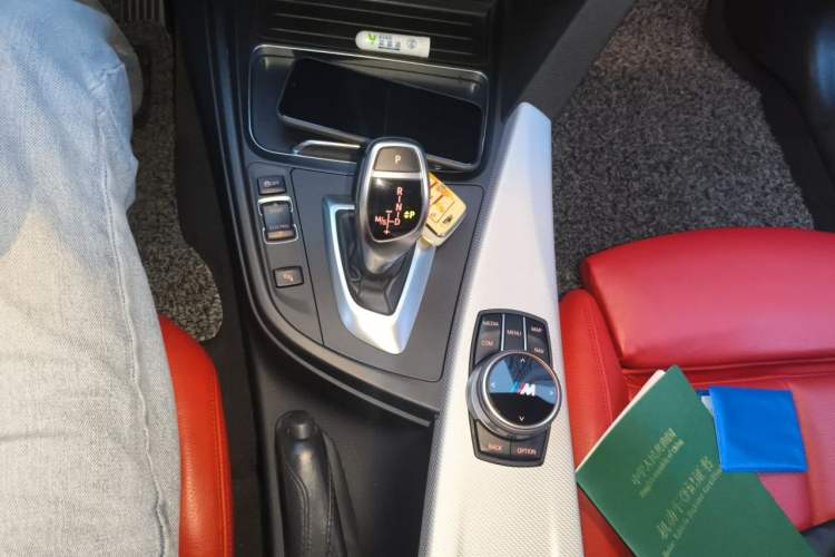 Used BMW 3 Series GT 2017 330i xDrive M Sport Gear Lever