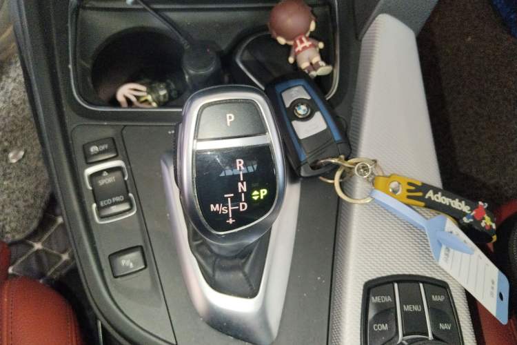 Used BMW 3 Series GT 2017 330i xDrive M Sport Gear Lever