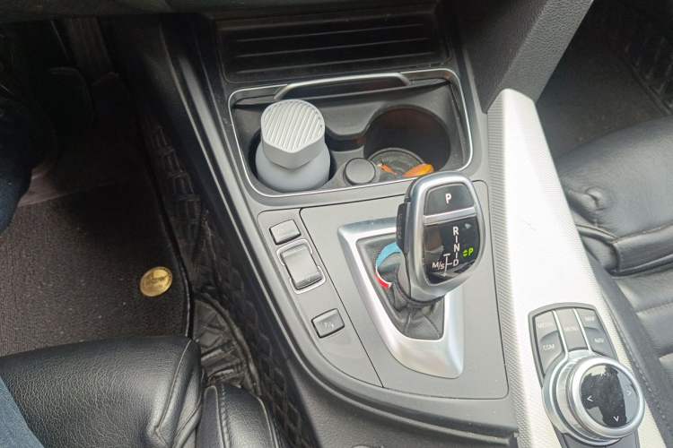 Used BMW 3 Series GT 2017 320i M Sport Gear Lever