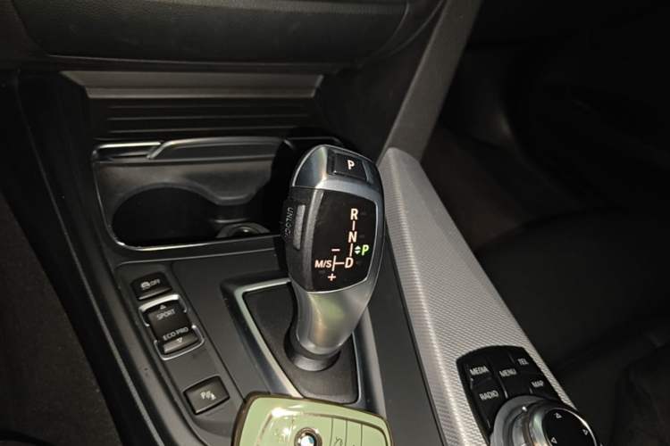 Used BMW 3 Series GT 2017 320i M Sport Gear Lever