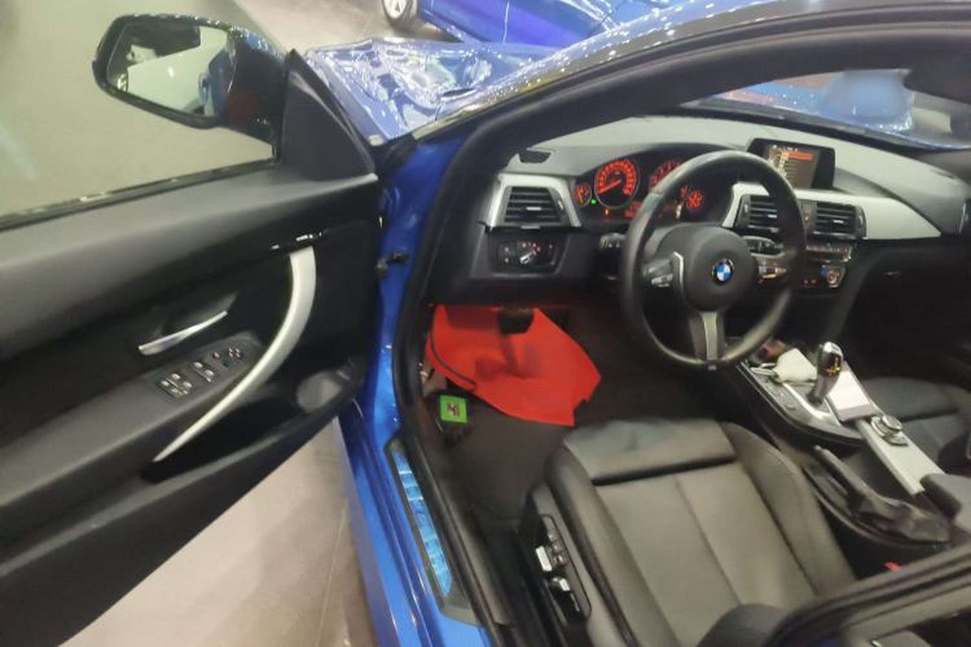 Used BMW 3 Series GT 2017 320i M Sport Interior 3