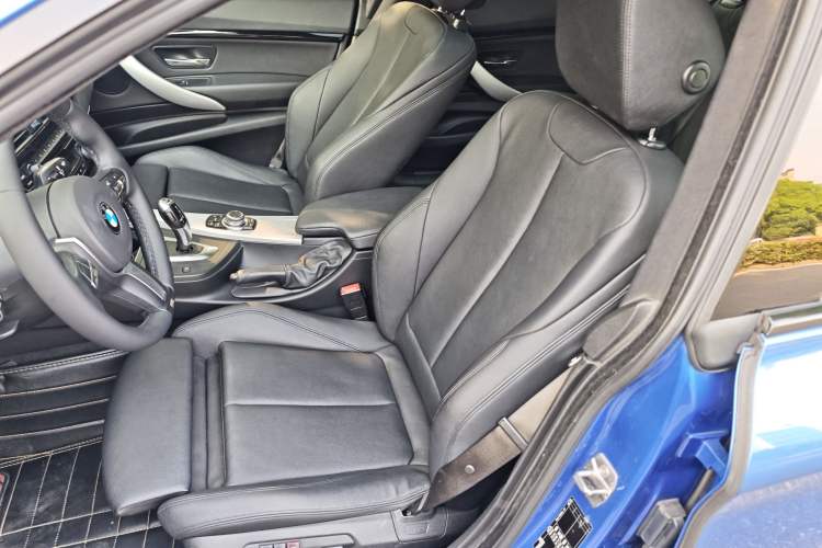 Used BMW 3 Series GT 2017 320i M Sport Left Front Seat