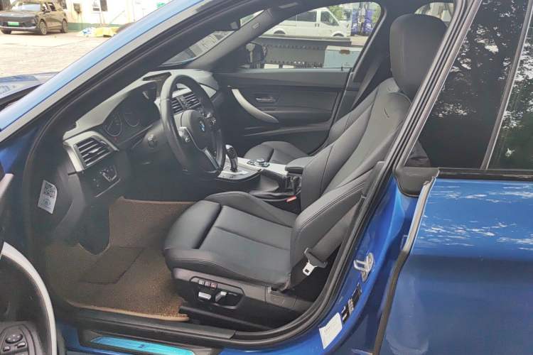 Used BMW 3 Series GT 2017 320i M Sport Left Front Seat