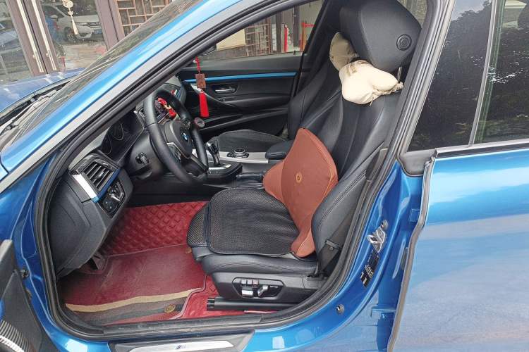 Used BMW 3 Series GT 2017 320i M Sport Left Front Seat