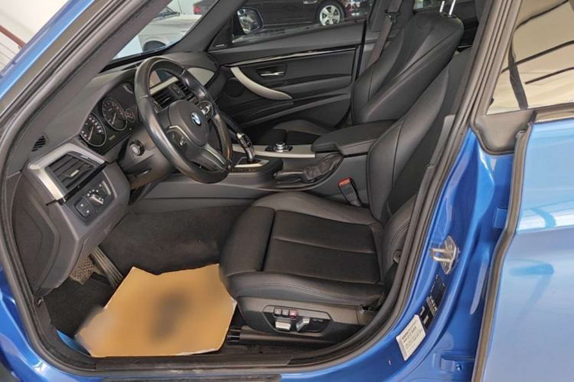 Used BMW 3 Series GT 2017 320i M Sport Left Front Seat