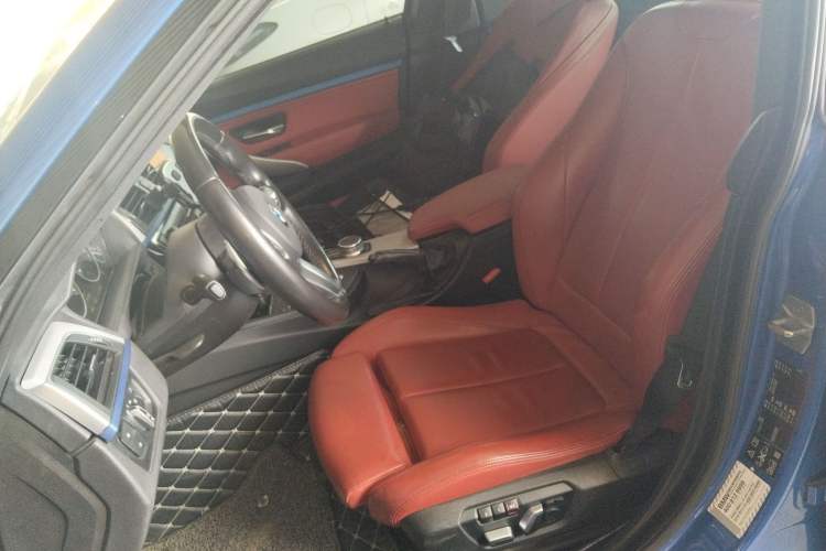 Used BMW 3 Series GT 2017 330i xDrive M Sport Left Front Seat