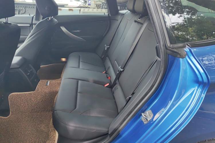 Used BMW 3 Series GT 2017 320i M Sport Left Rear Seat