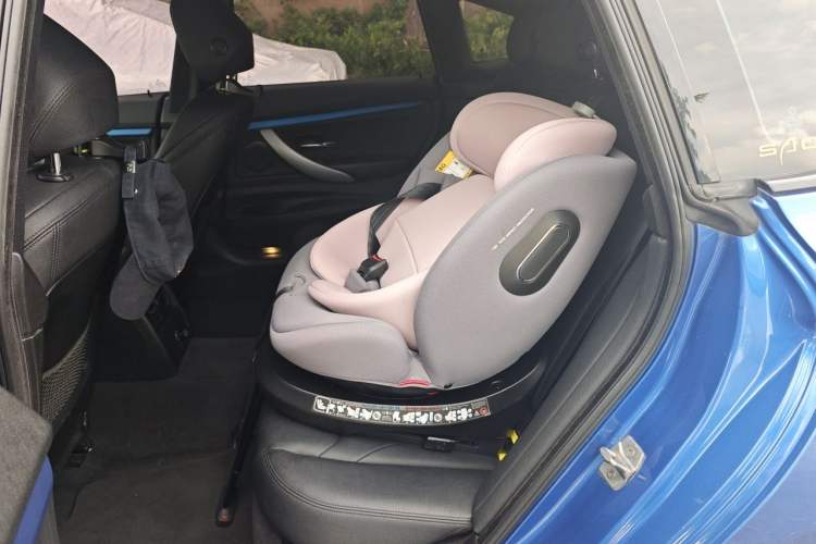 Used BMW 3 Series GT 2017 320i M Sport Left Rear Seat