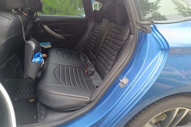 Used BMW 3 Series GT 2017 320i M Sport Left Rear Seat
