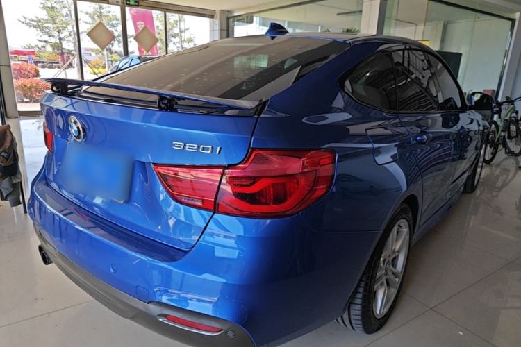 Used BMW 3 Series GT 2017 320i M Sport Rear Right 45 Deg