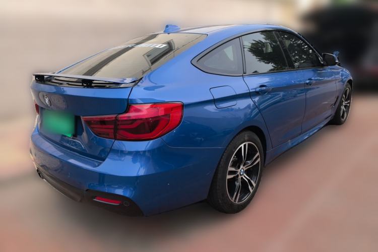 Used BMW 3 Series GT 2017 320i M Sport Rear Right 45 Deg