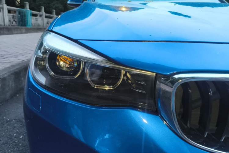 Used BMW 3 Series GT 2017 330i xDrive M Sport Right Front Headlight