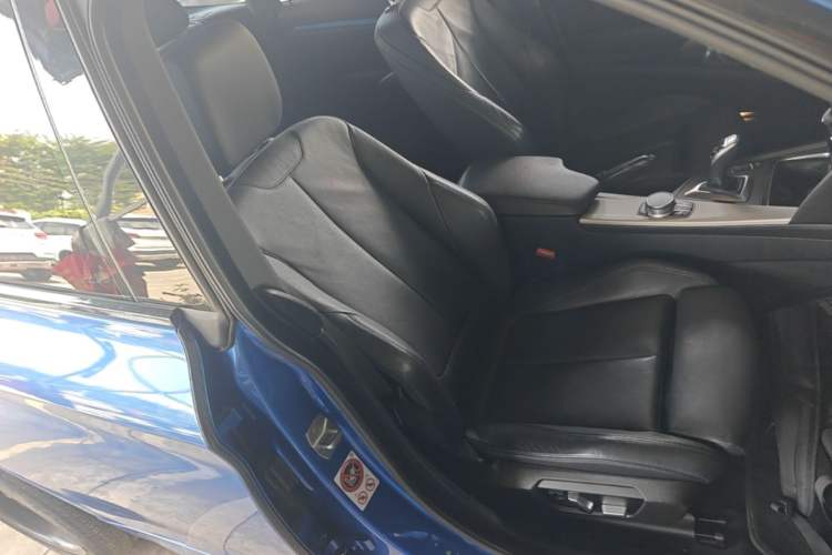 Used BMW 3 Series GT 2017 330i xDrive M Sport Right Front Seat